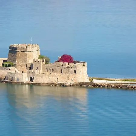 Villa Lefka's Vivári