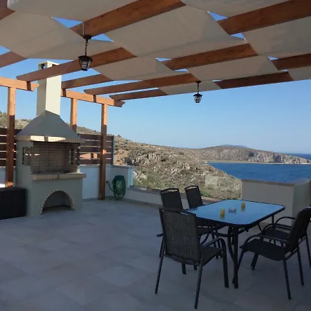 Lefka's Villa Vivári