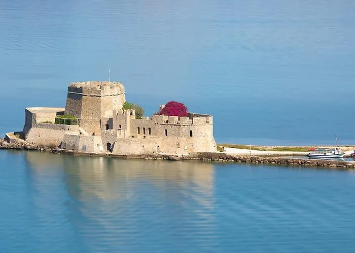 Vila Lefka's Vivári