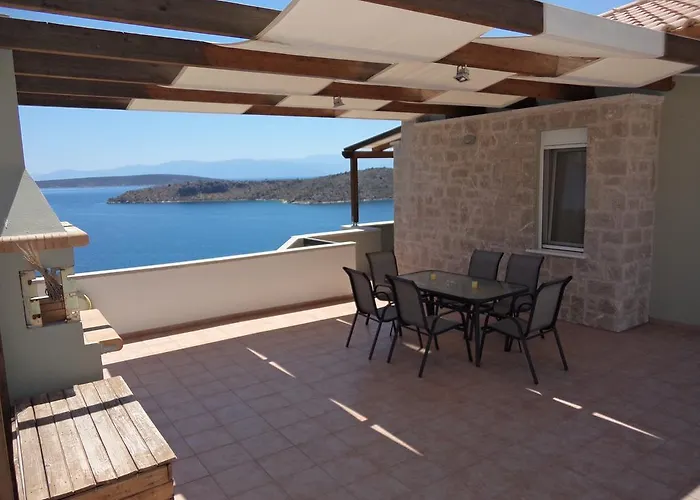 Lefka's Villa
