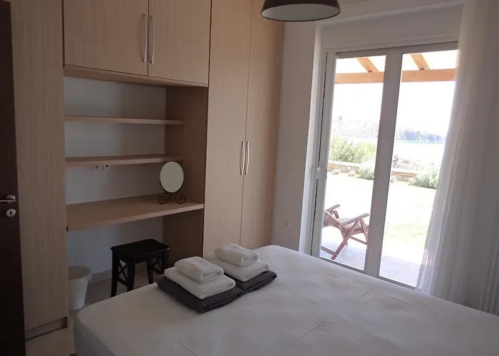 Villa Lefka's Vivári