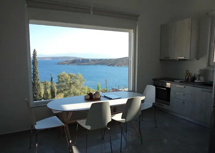 Villa Lefka's *