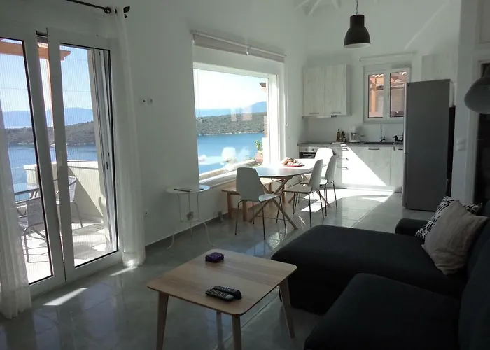 Villa Lefka's