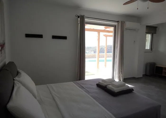 Lefka's Vivári